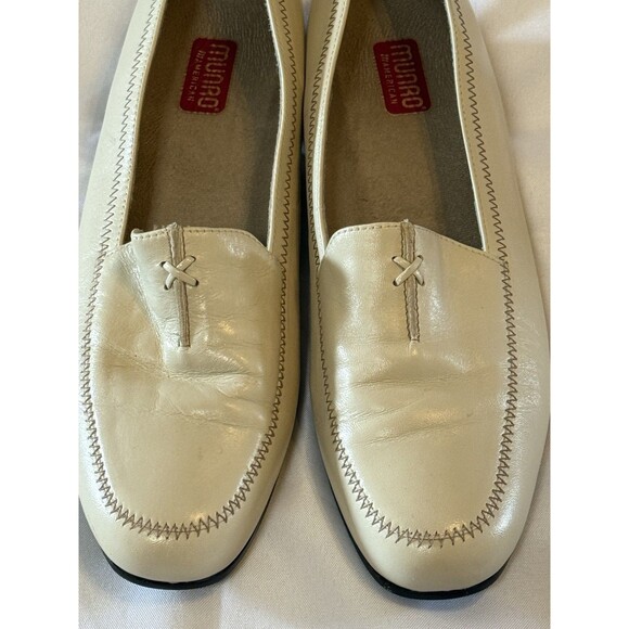 Munro American Womens Cream Color Slip On Flats Size 11M - Picture 2 of 16